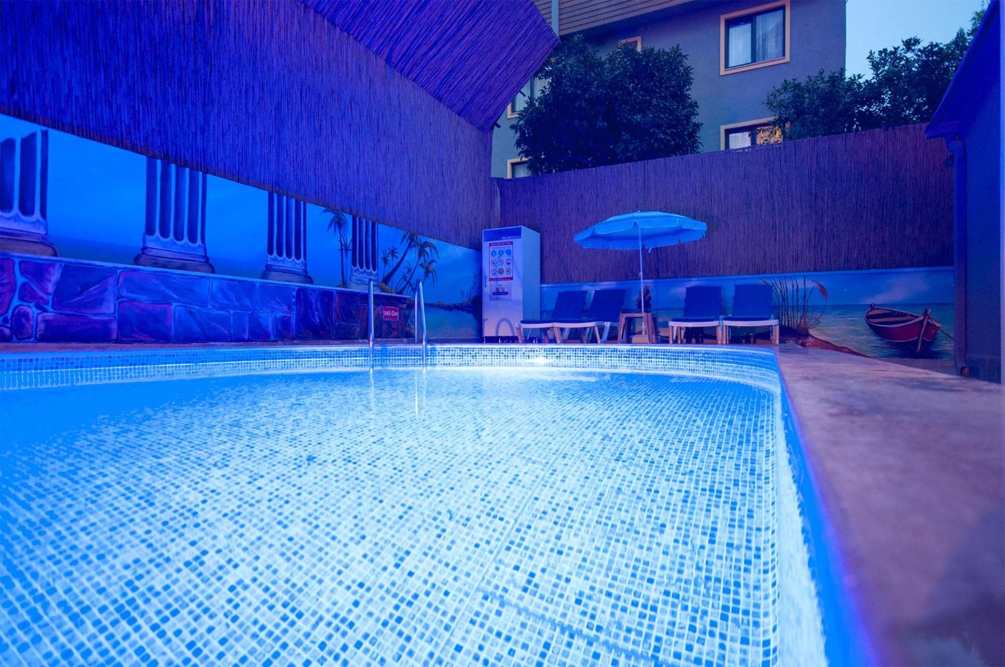 Microyal Hotel Antalya Exterior photo